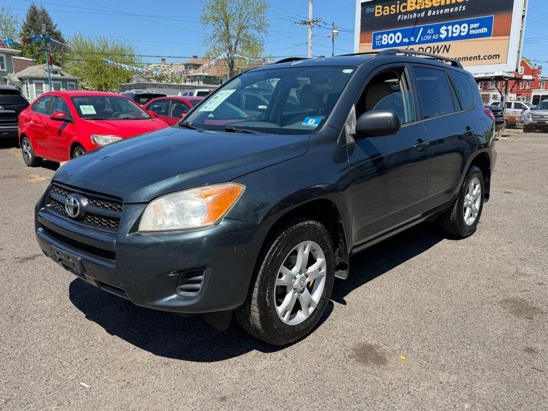Toyota RAV4 Base I4 4WD 2012