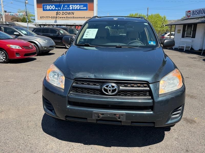 Toyota RAV4 Base I4 4WD 2012