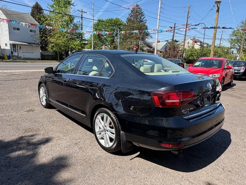 Volkswagen Jetta 1.8T SEL 6A 2017