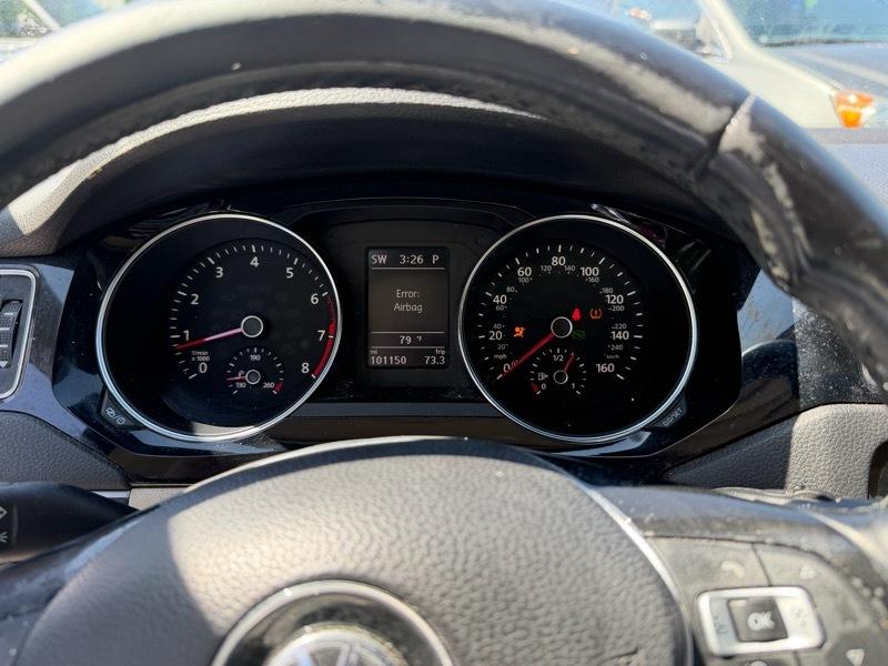 Volkswagen Jetta 1.8T SEL 6A 2017