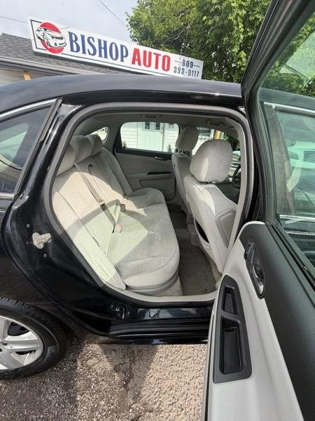 Chevrolet Impala LS 2010