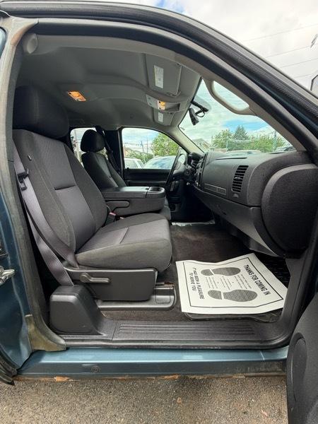 Chevrolet Silverado 1500 LT Ext Cab 4WD 4D 2011