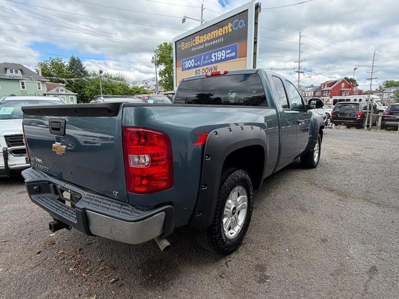 Chevrolet Silverado 1500 LT Ext Cab 4WD 4D 2011