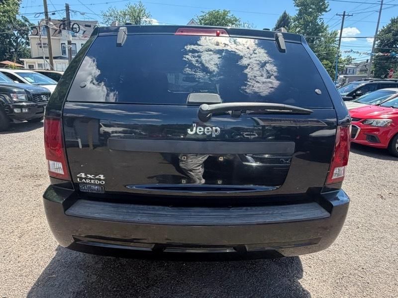 Jeep Grand Cherokee Laredo 4WD 2009