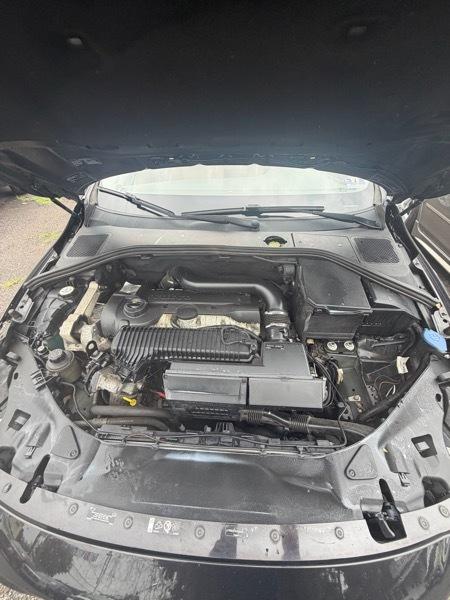 Volvo S60 T5 4D Sedan AWD 2013