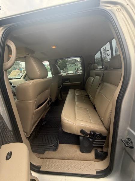 Ford F-150 Lariat SuperCrew 2WD 2006