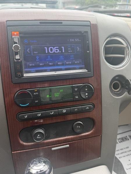 Ford F-150 Lariat SuperCrew 2WD 2006