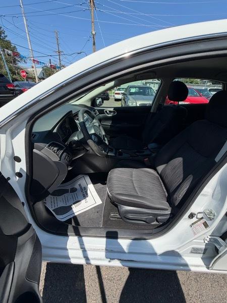 Nissan Sentra 1.8 S 2017