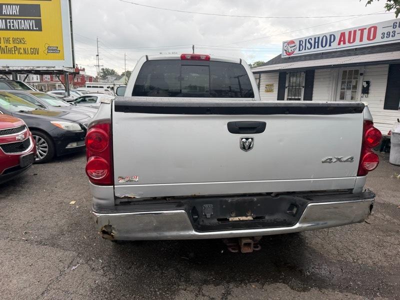 Dodge Ram 1500 ST Quad Cab 4WD 2008