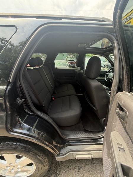 Ford Escape XLT FWD I4 2009