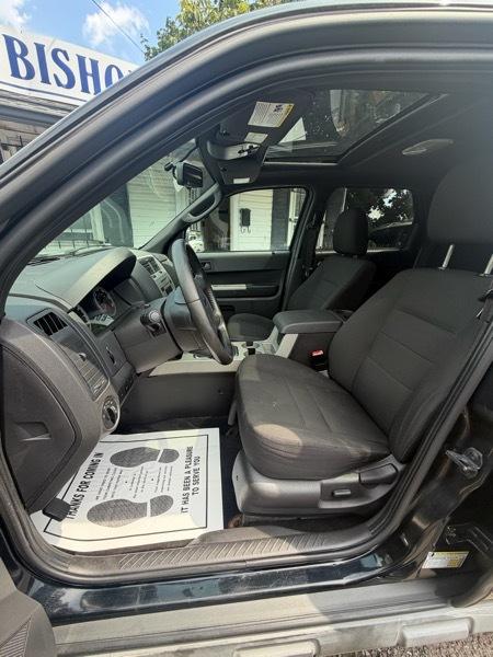 Ford Escape XLT FWD I4 2009