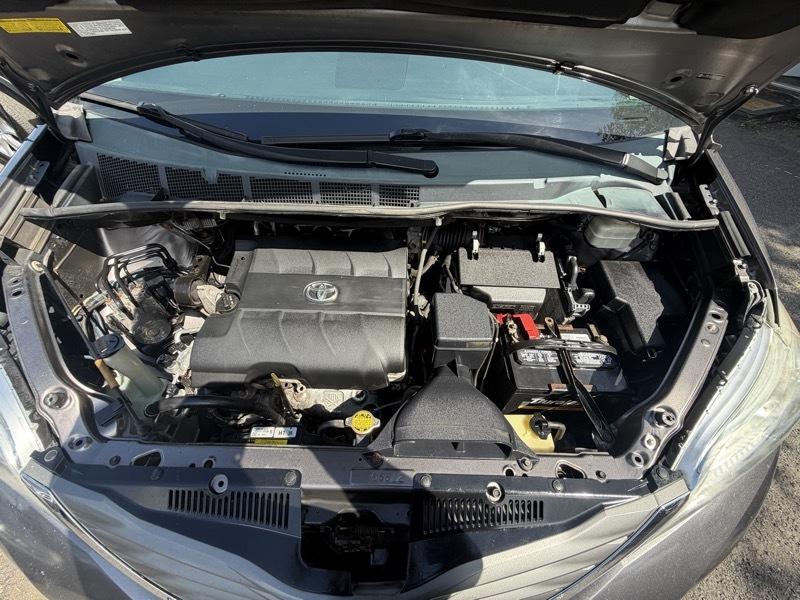 Toyota Sienna Limited AWD 7-Passenger V6 2013