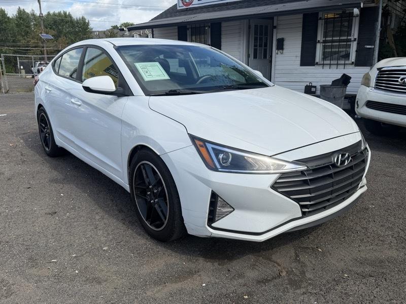 Hyundai Elantra SE 6M 2020