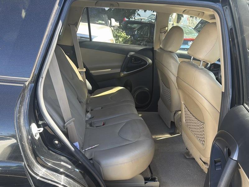 Toyota RAV4 Limited V6 4WD 2009