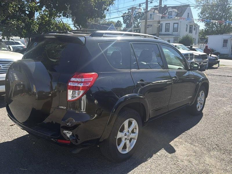 Toyota RAV4 Limited V6 4WD 2009