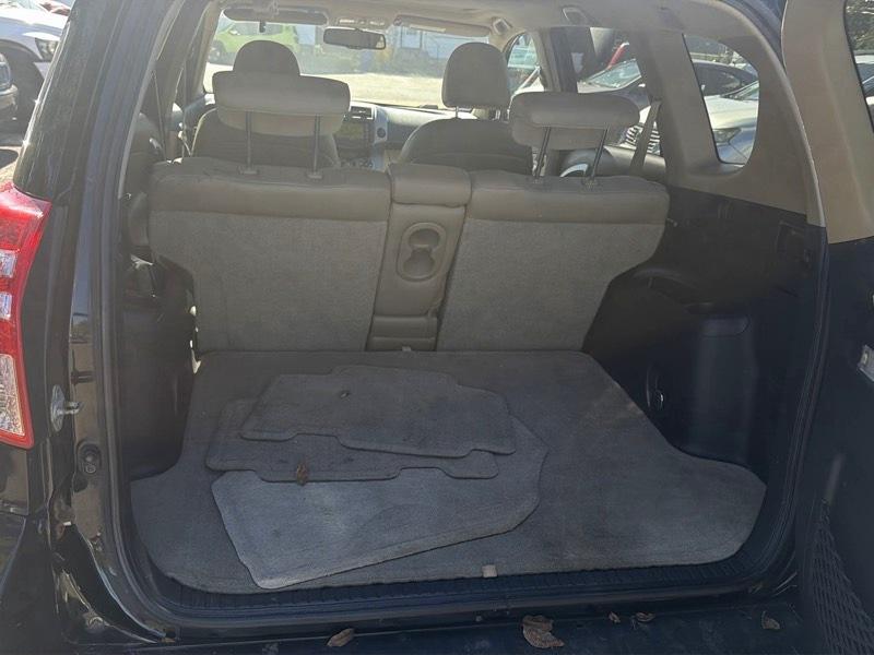 Toyota RAV4 Limited V6 4WD 2009