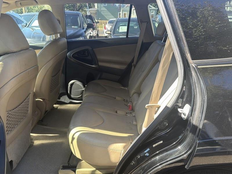 Toyota RAV4 Limited V6 4WD 2009