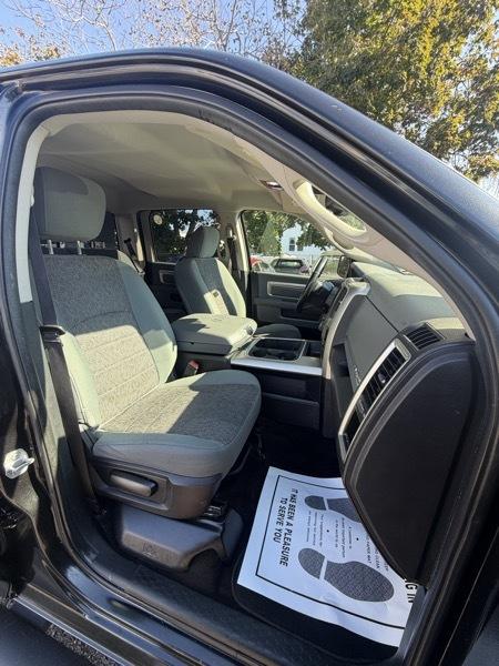 RAM 1500 4WD Crew Cab 149" Big Horn 2016