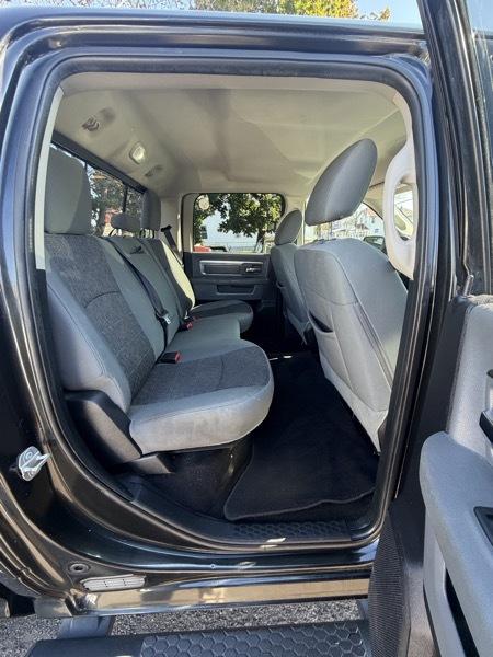 RAM 1500 4WD Crew Cab 149" Big Horn 2016