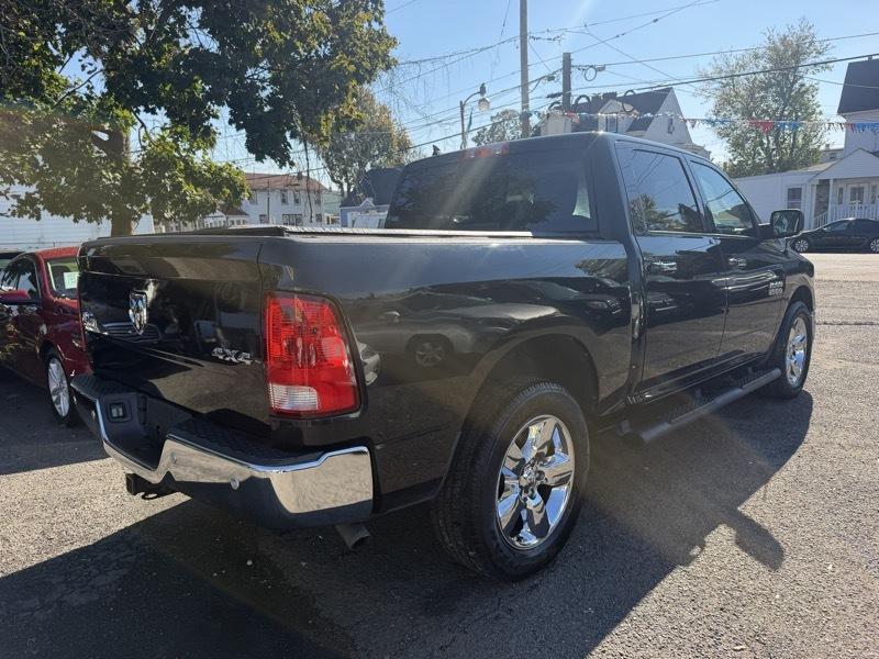 RAM 1500 4WD Crew Cab 149" Big Horn 2016