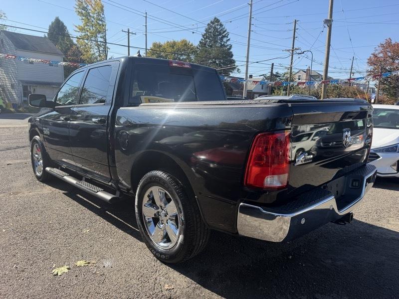 RAM 1500 4WD Crew Cab 149" Big Horn 2016