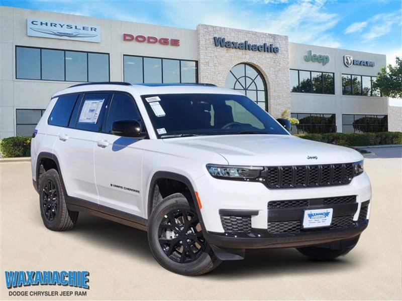 2025 Jeep Grand Cherokee L Altitude's photo