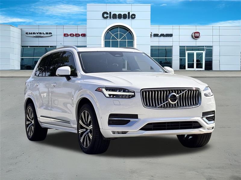 2023 Volvo XC90 Plus