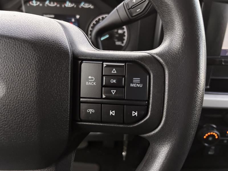 Ford F-250 SD XLT Crew Cab 4WD 2024