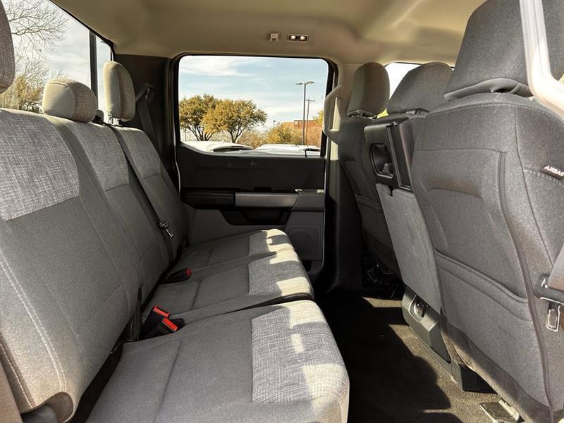 Ford F-250 SD XLT Crew Cab 4WD 2024