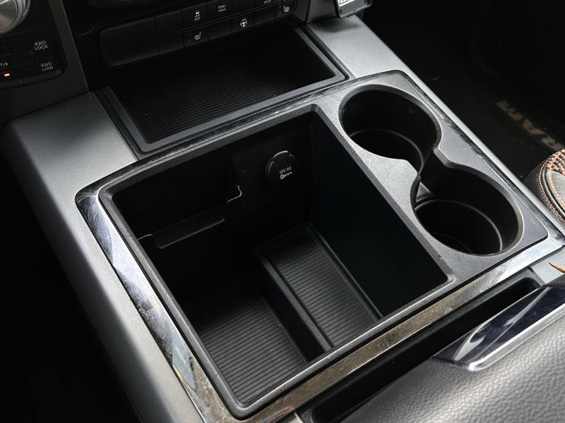 RAM 1500 Sport Crew Cab SWB 4WD 2015