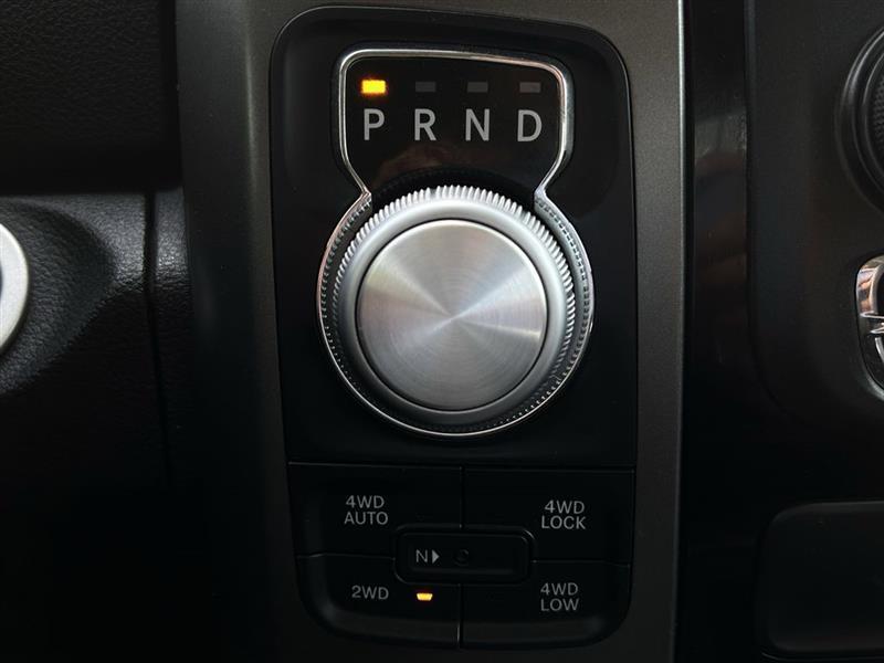 RAM 1500 Sport Crew Cab SWB 4WD 2015