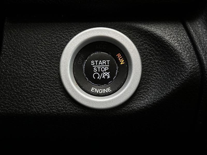 RAM 1500 Sport Crew Cab SWB 4WD 2015