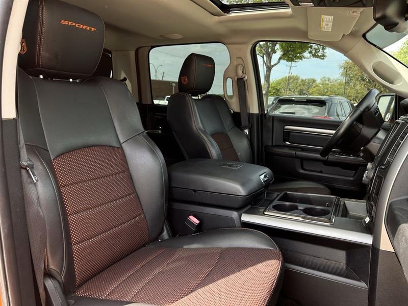 RAM 1500 Sport Crew Cab SWB 4WD 2015