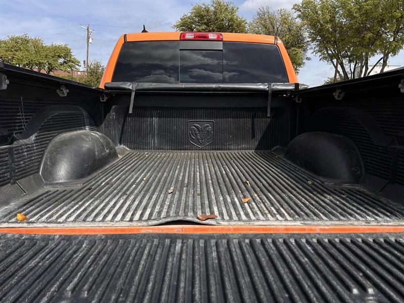 RAM 1500 Sport Crew Cab SWB 4WD 2015