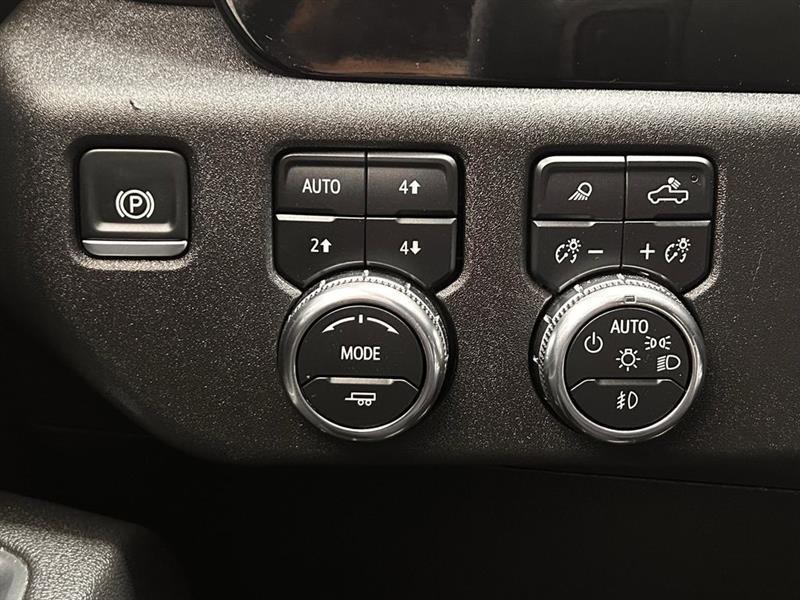 GMC Sierra 2500HD SLT Crew Cab 2WD 2025