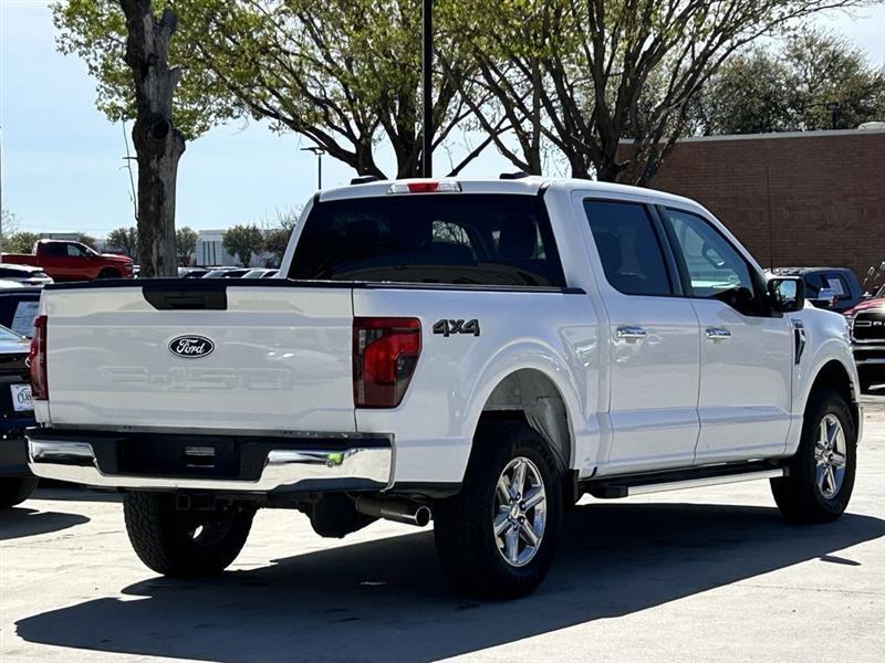 Ford F-150 XLT SuperCrew 4WD 2025
