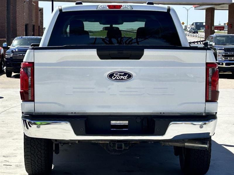 Ford F-150 XLT SuperCrew 4WD 2025