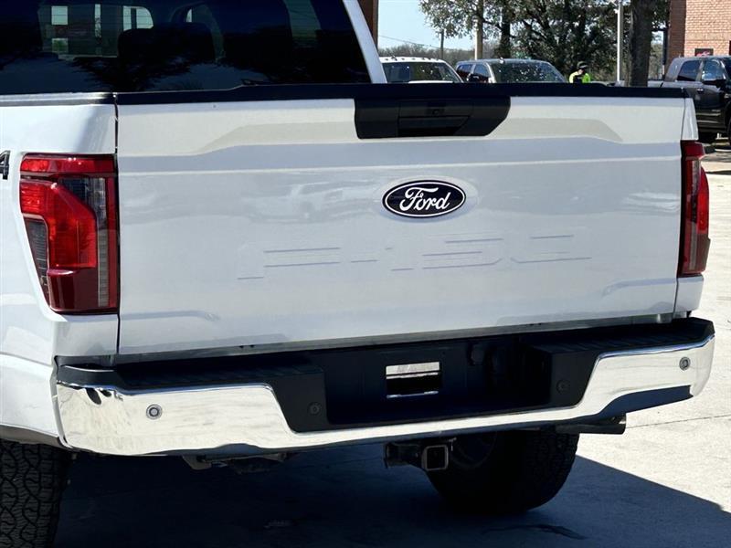 Ford F-150 XLT SuperCrew 4WD 2025