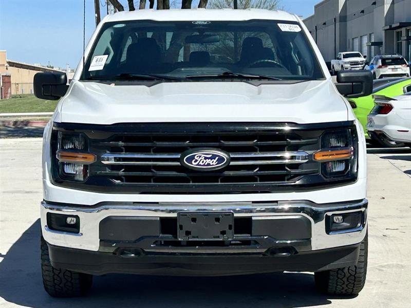 Ford F-150 XLT SuperCrew 4WD 2025