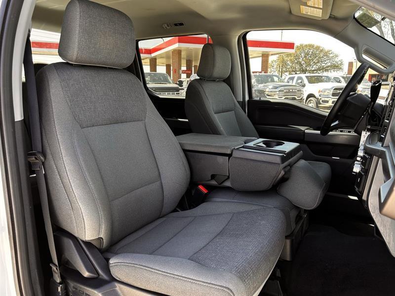 Ford F-150 XLT SuperCrew 4WD 2025