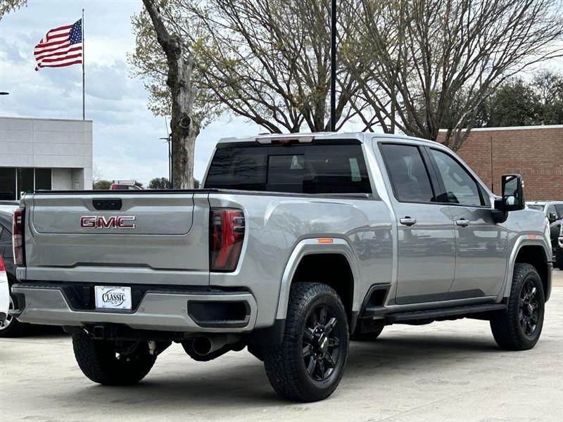 GMC Sierra 2500HD AT4 Crew Cab 4WD 2024