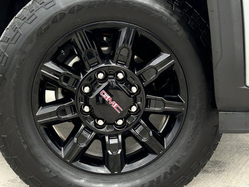 GMC Sierra 2500HD AT4 Crew Cab 4WD 2024