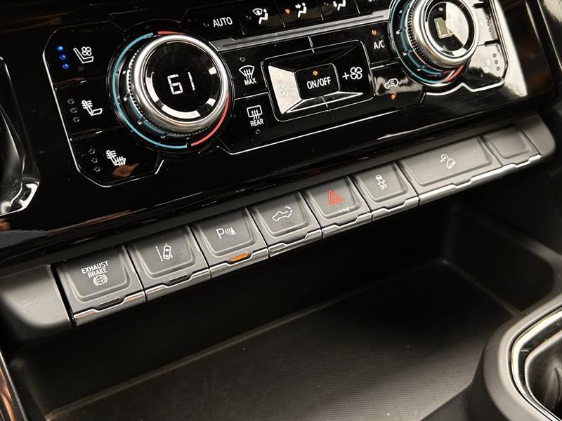 GMC Sierra 2500HD AT4 Crew Cab 4WD 2024