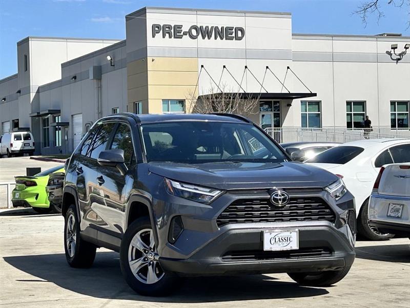 Toyota RAV4 XLE AWD 2024