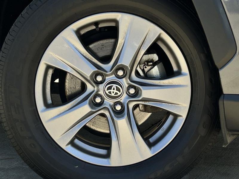 Toyota RAV4 XLE AWD 2024
