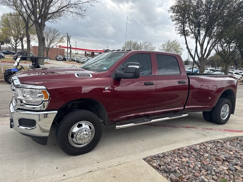 2024 RAM 3500 Tradesman Crew Cab 4WD DRW