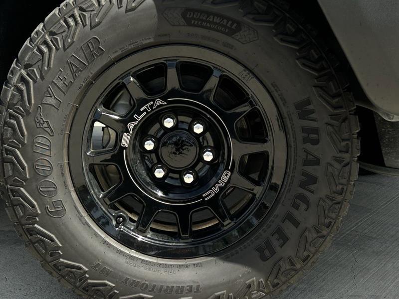 GMC Sierra 1500 AT4X Crew Cab 4WD 2023