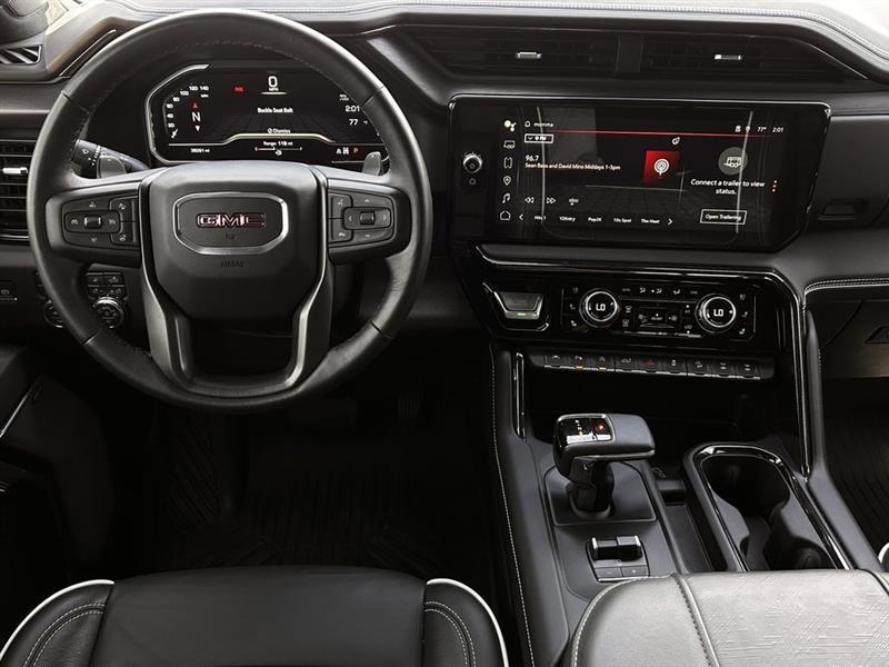 GMC Sierra 1500 AT4X Crew Cab 4WD 2023