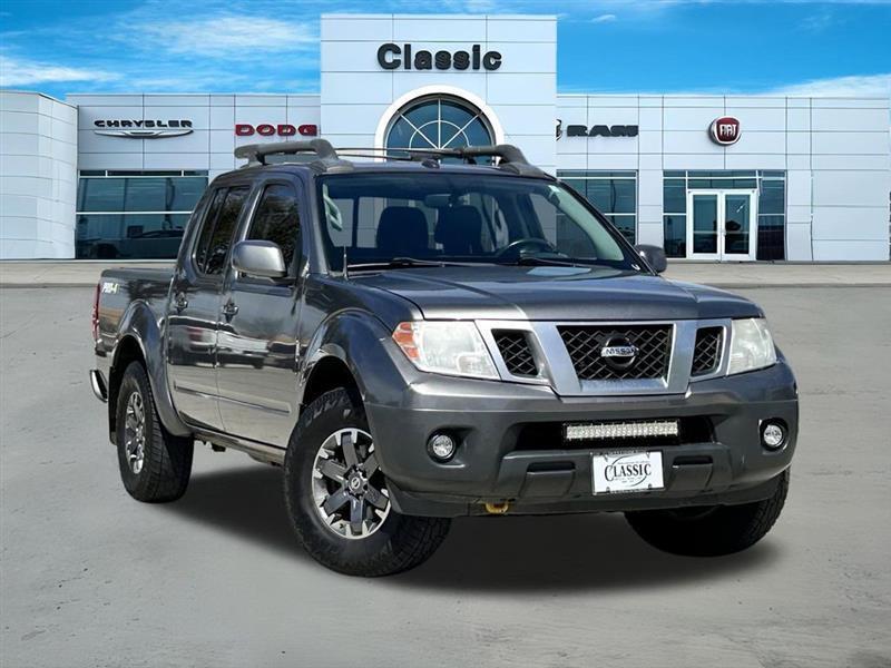 2017 Nissan Frontier PRO-4X Crew Cab 5AT 4WD