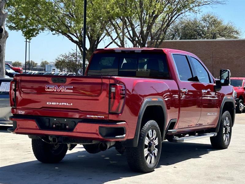 GMC Sierra 2500HD Denali Crew Cab 4WD SB 2024
